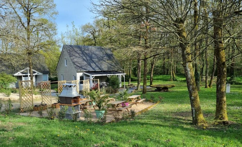 Les Chalets De Saumur, Piscine & Parc Boise, 100M Du Cadrenoir Екстер'єр фото