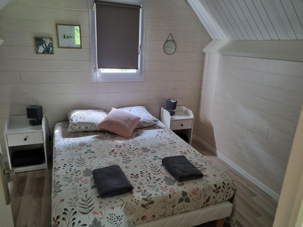 Les Chalets De Saumur, Piscine & Parc Boise, 100M Du Cadrenoir Екстер'єр фото